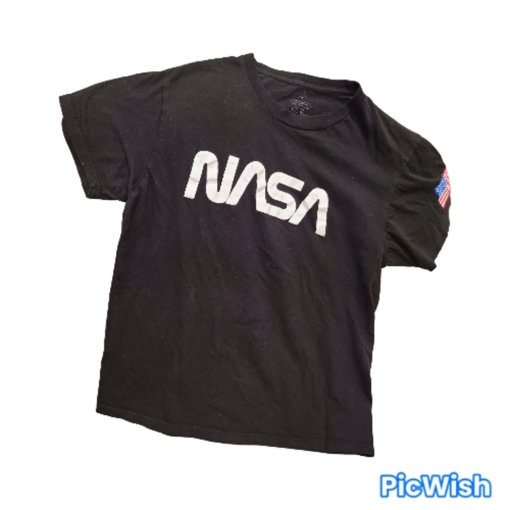 💋3/$25😃  NASA T-shirt M
